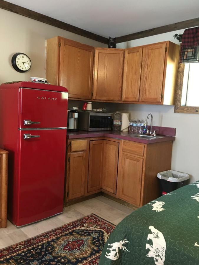 Warrensburg Inn & Suites - 6 Mi To Lake George ภายนอก รูปภาพ