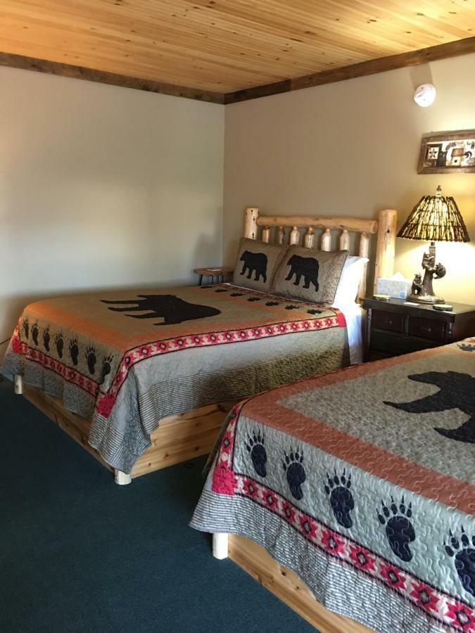 Warrensburg Inn & Suites - 6 Mi To Lake George ภายนอก รูปภาพ